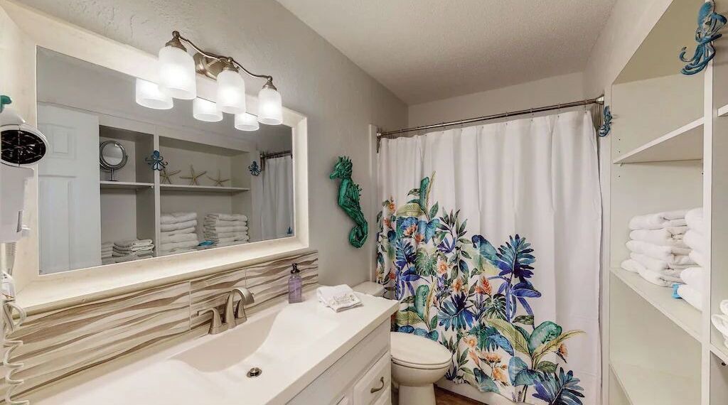 Photo of Bathroom in Laurel