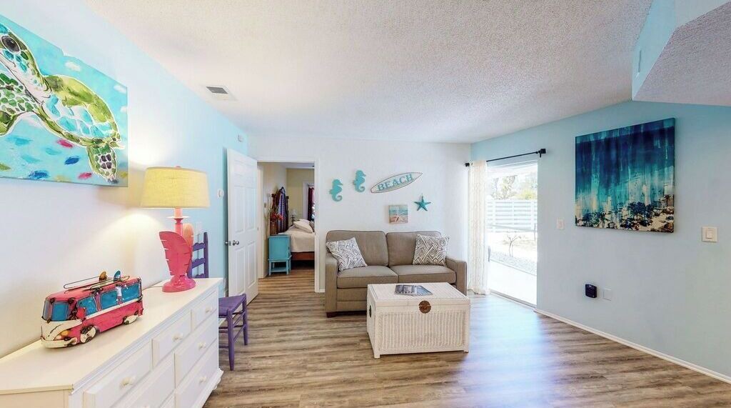 Photo of Livingroom in Laurel