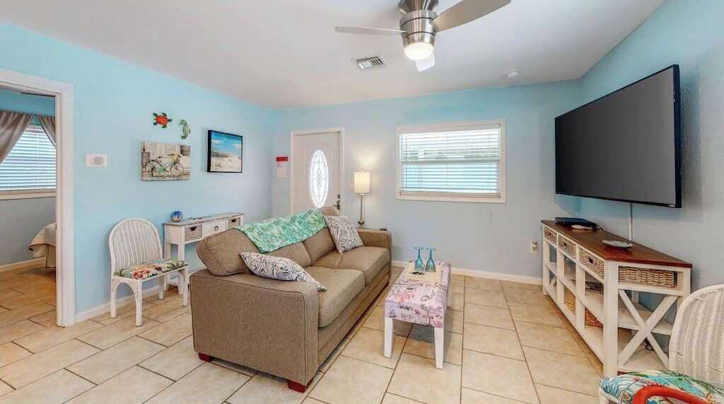 Photo of Livingroom in Laurel