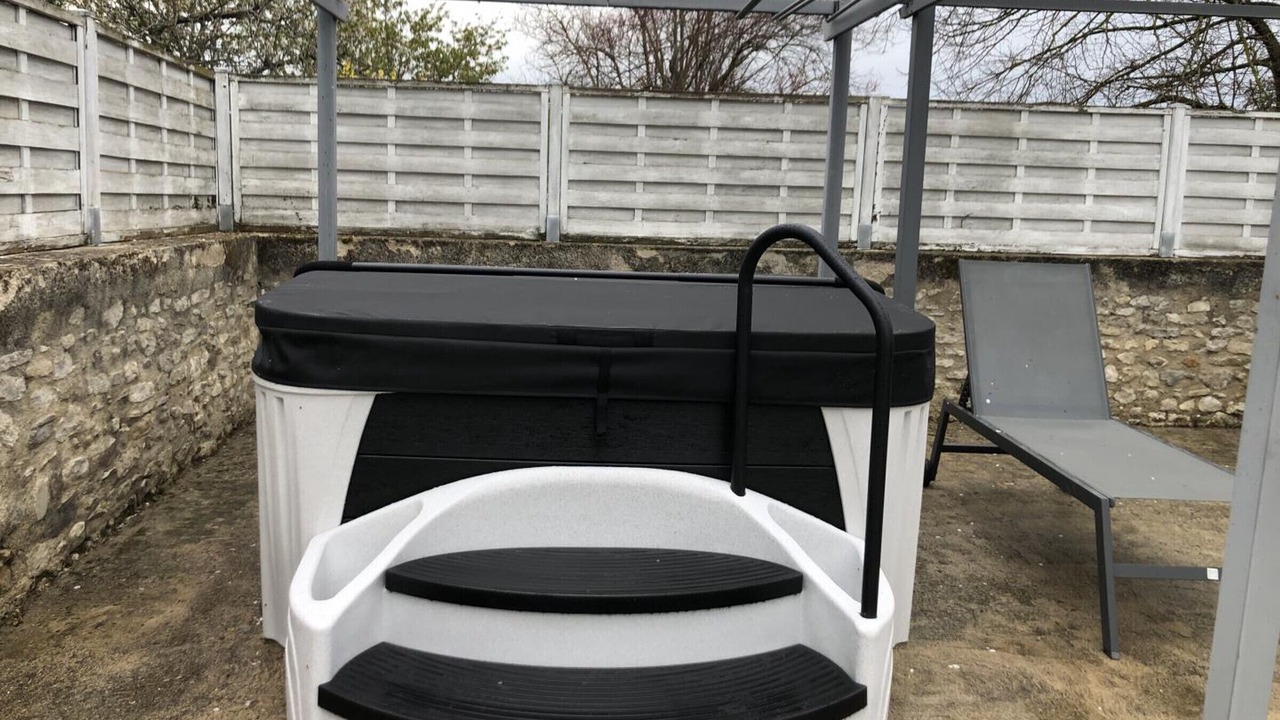 Photo of Outdoor in Saint-Bonnet-de-Rochefort