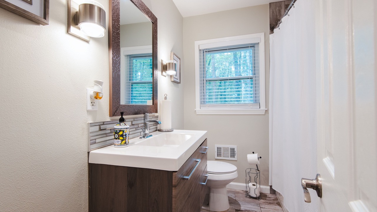 Photo of Bathroom in Clarkdale