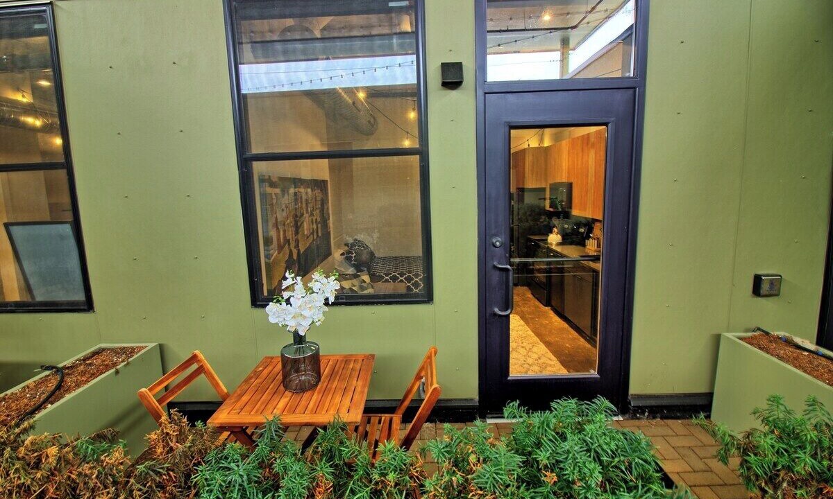 Photo of Outdoor in Midtown