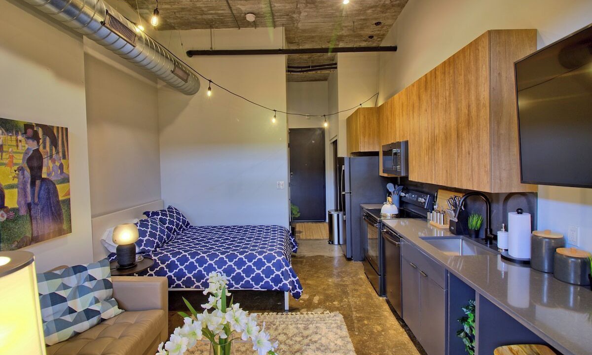 Photo of Bedroom in Midtown