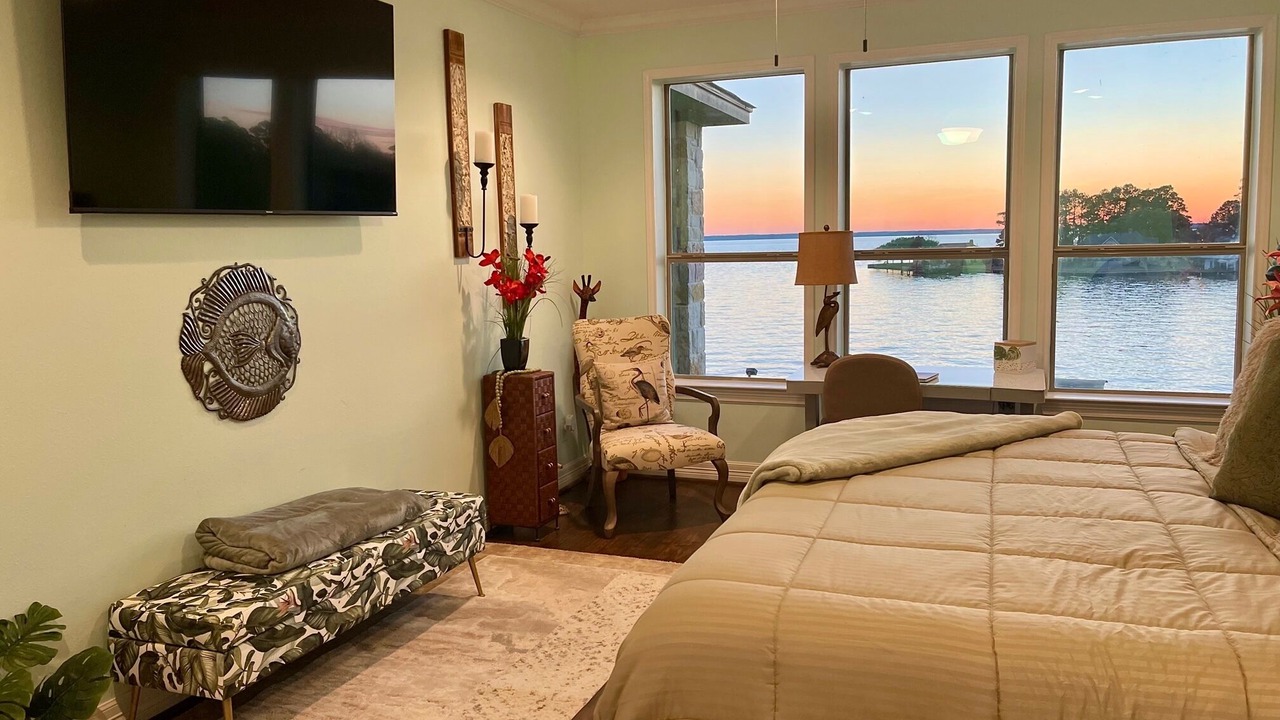 Photo of Bedroom in Onalaska