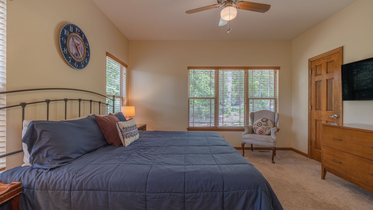 Photo of Bedroom in Innsbrook