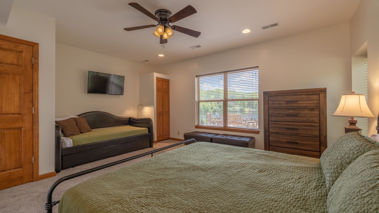 Photo of Bedroom in Innsbrook