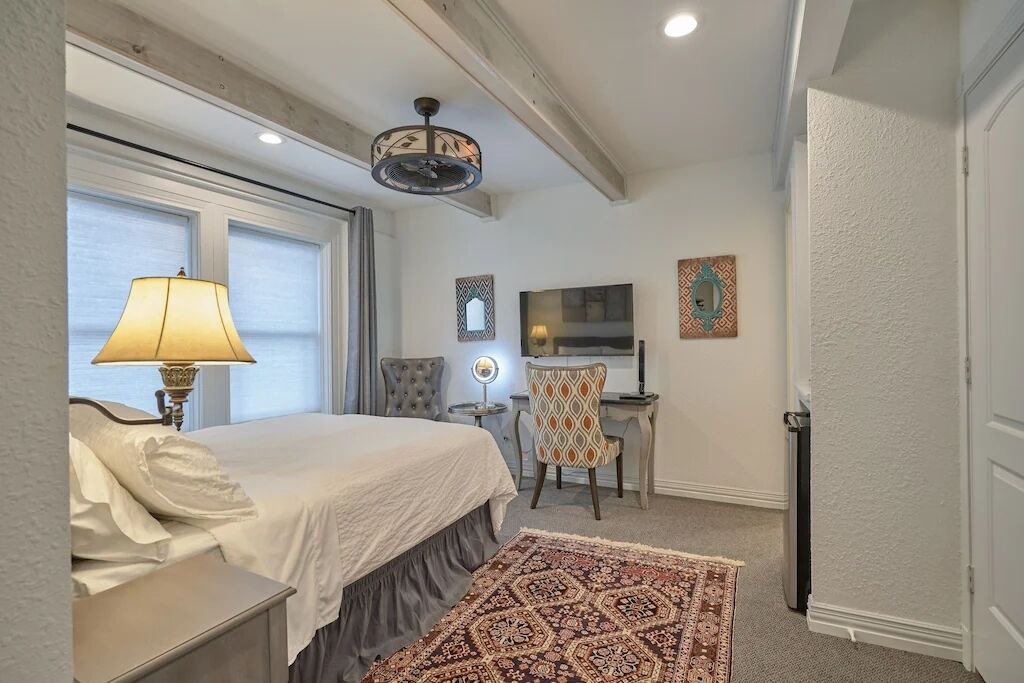 Photo of Bedroom in South Central Houston