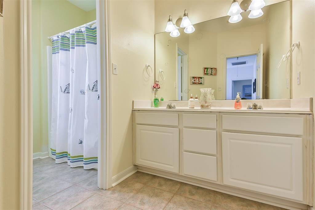 Photo of Bathroom in Galveston