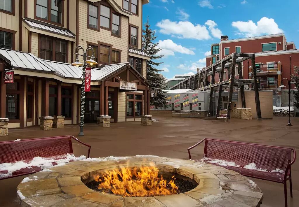 Photo of Outdoor in Aerie