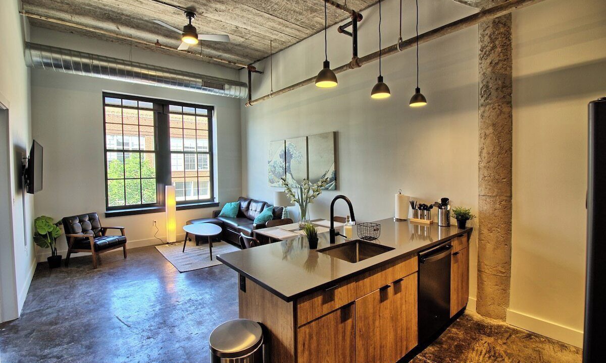 Photo of Livingroom in Midtown