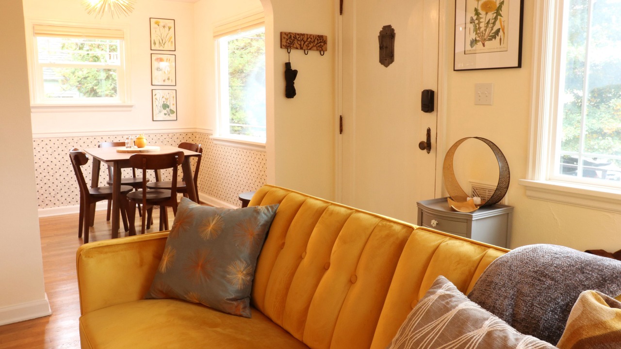 Photo of Livingroom in Roosevelt