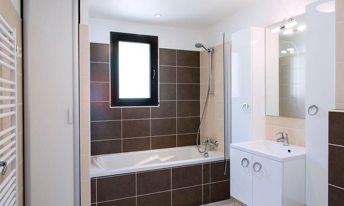 Photo of Bathroom in Chorges