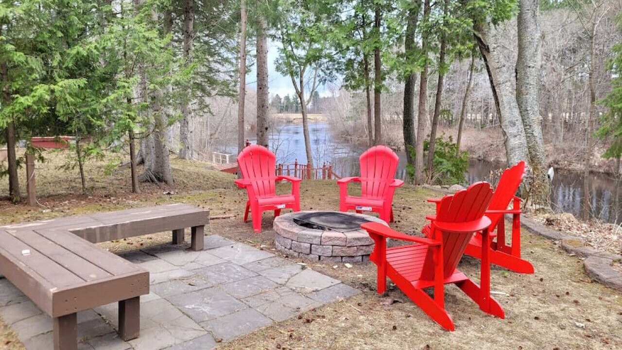 Photo of Patio Balcony in Kawartha Lakes