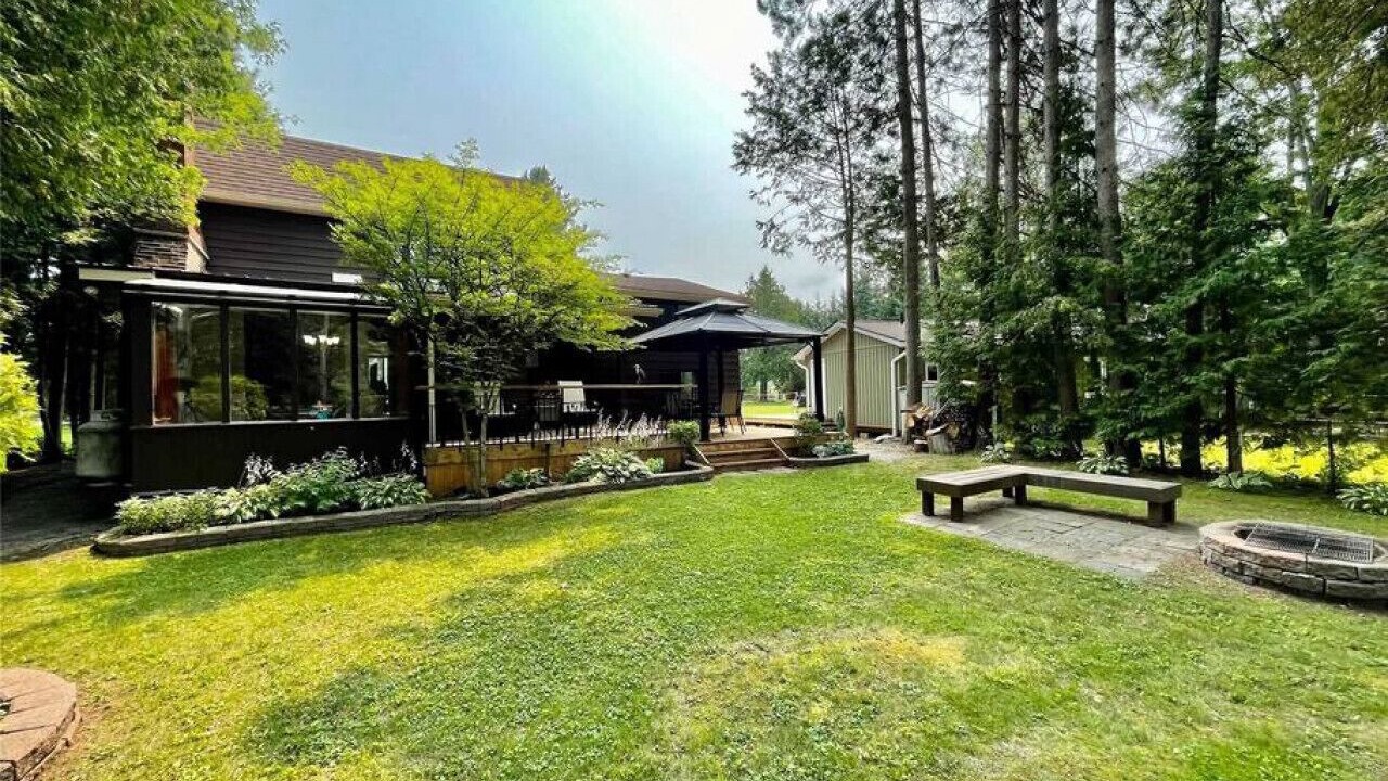 Photo of Patio Balcony in Kawartha Lakes