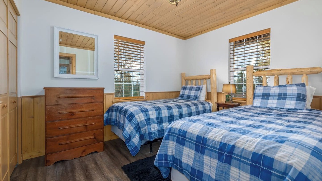 Photo of Bedroom in Grand Lake