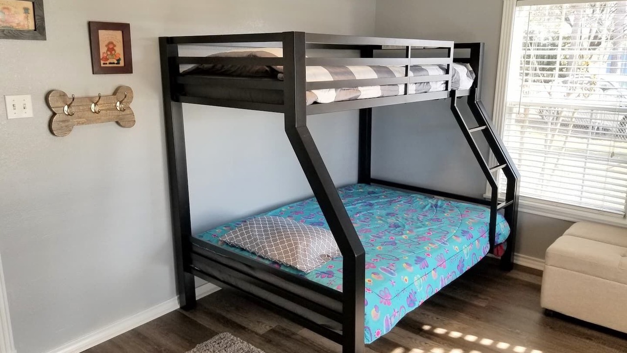 Photo of Bedroom in Carolyn Estates