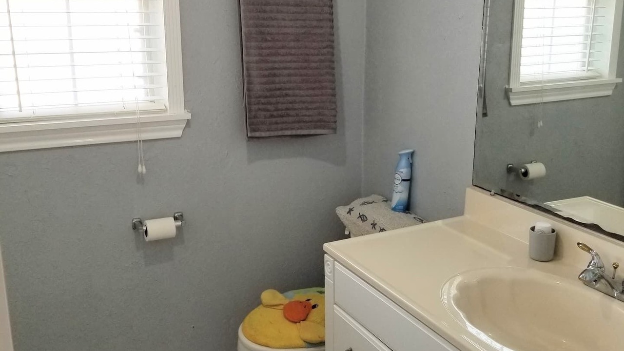 Photo of Bathroom in Carolyn Estates