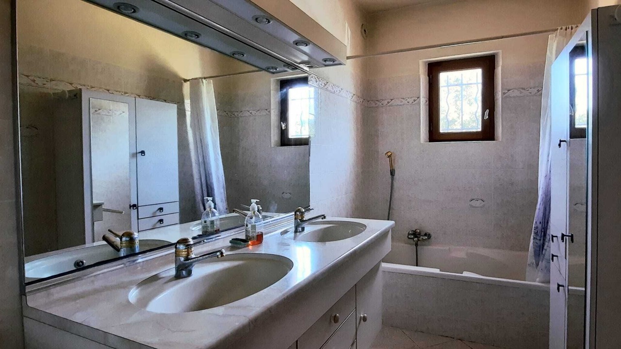 Photo of Bathroom in Lorgues