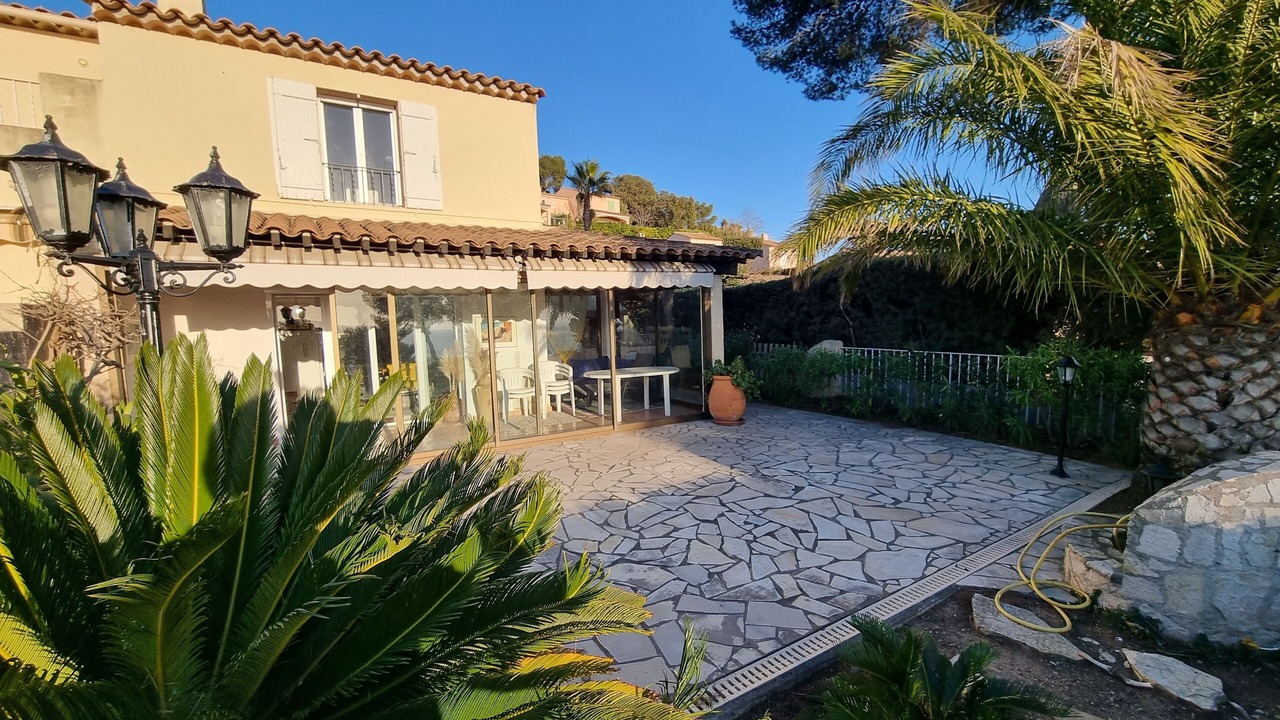 Photo of Patio Balcony in Le Dramont