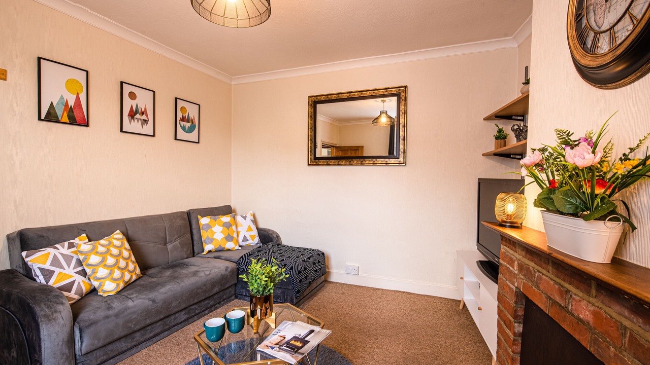 Photo of Livingroom in Canterbury