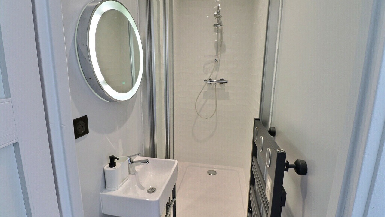 Photo of Bathroom in Les Halles