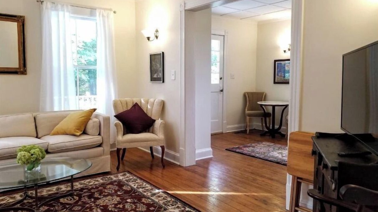 Photo of Livingroom in Goshen