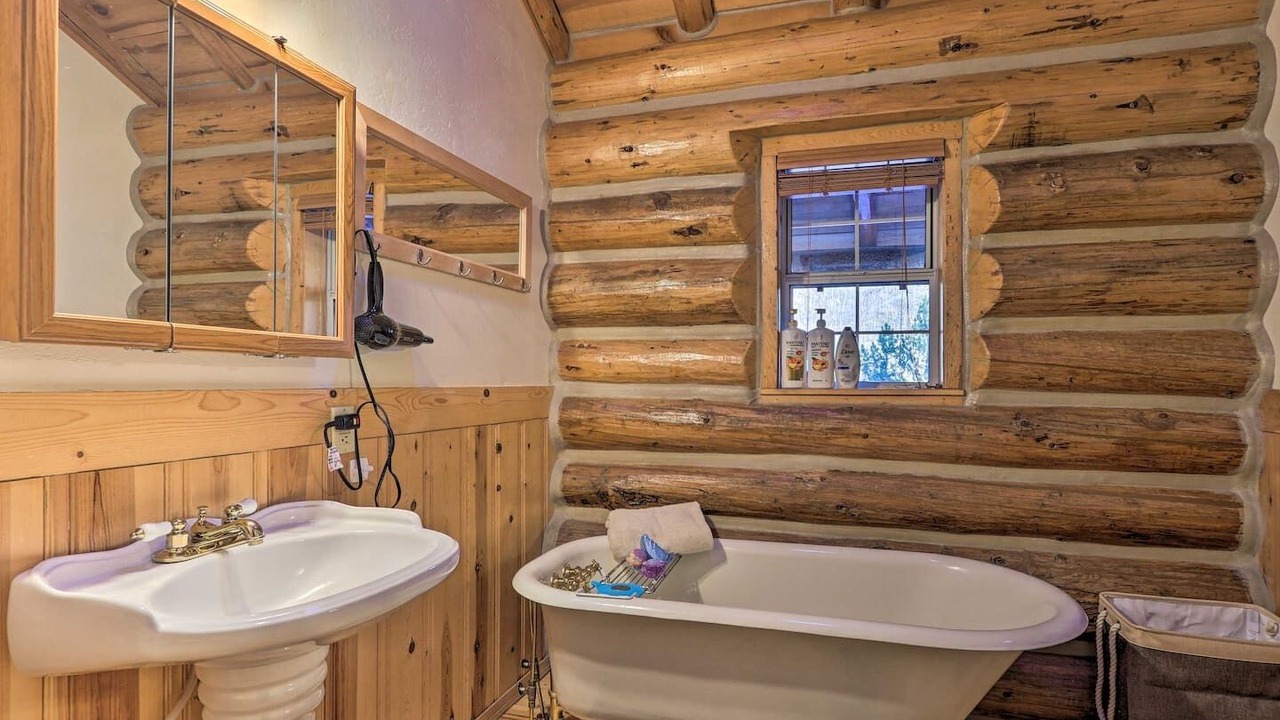 Photo of Bathroom in Greer