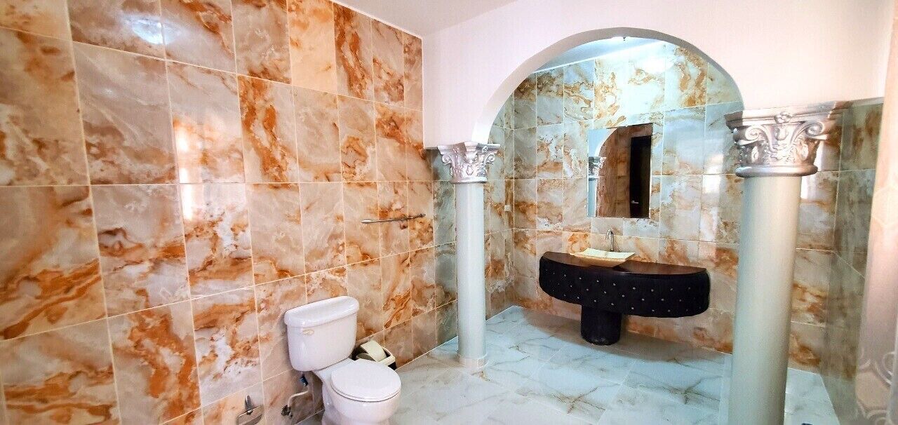 Photo of Bathroom in Costambar