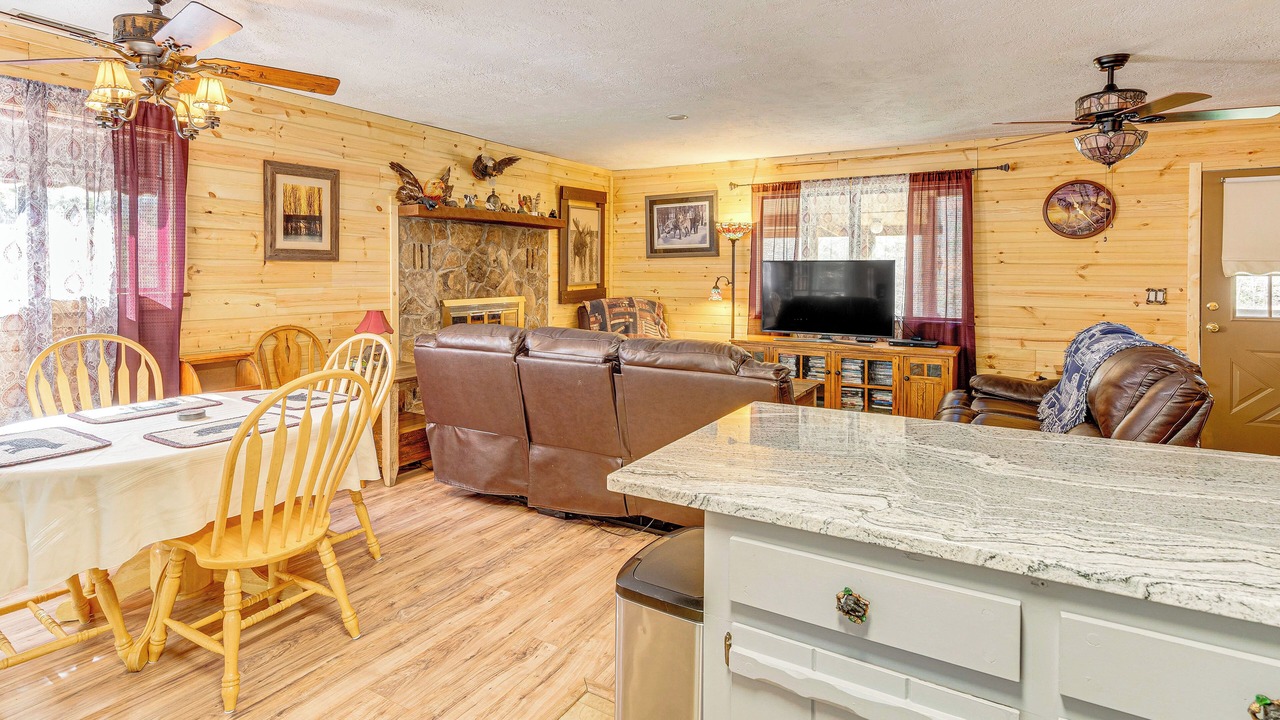 Photo of Livingroom in Murphy