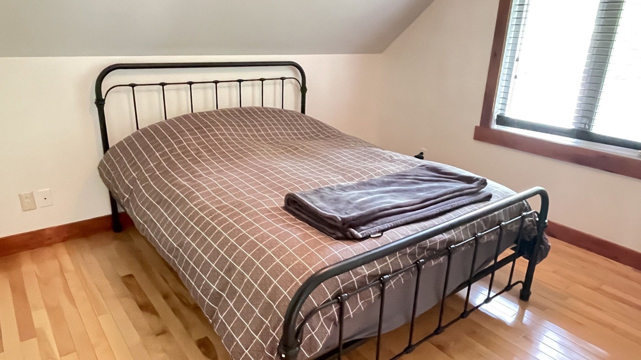Photo of Bedroom in Val-des-Monts