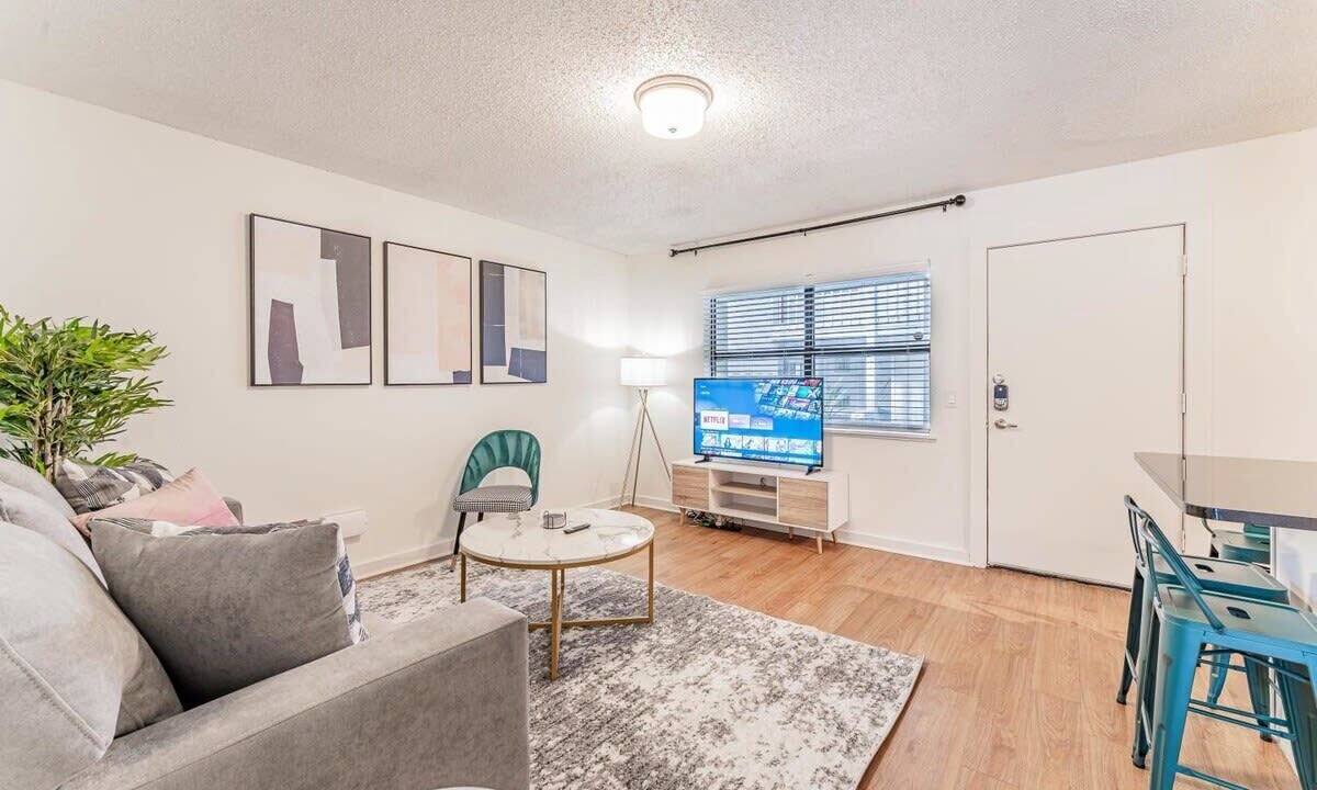 Photo of Livingroom in Brentwood