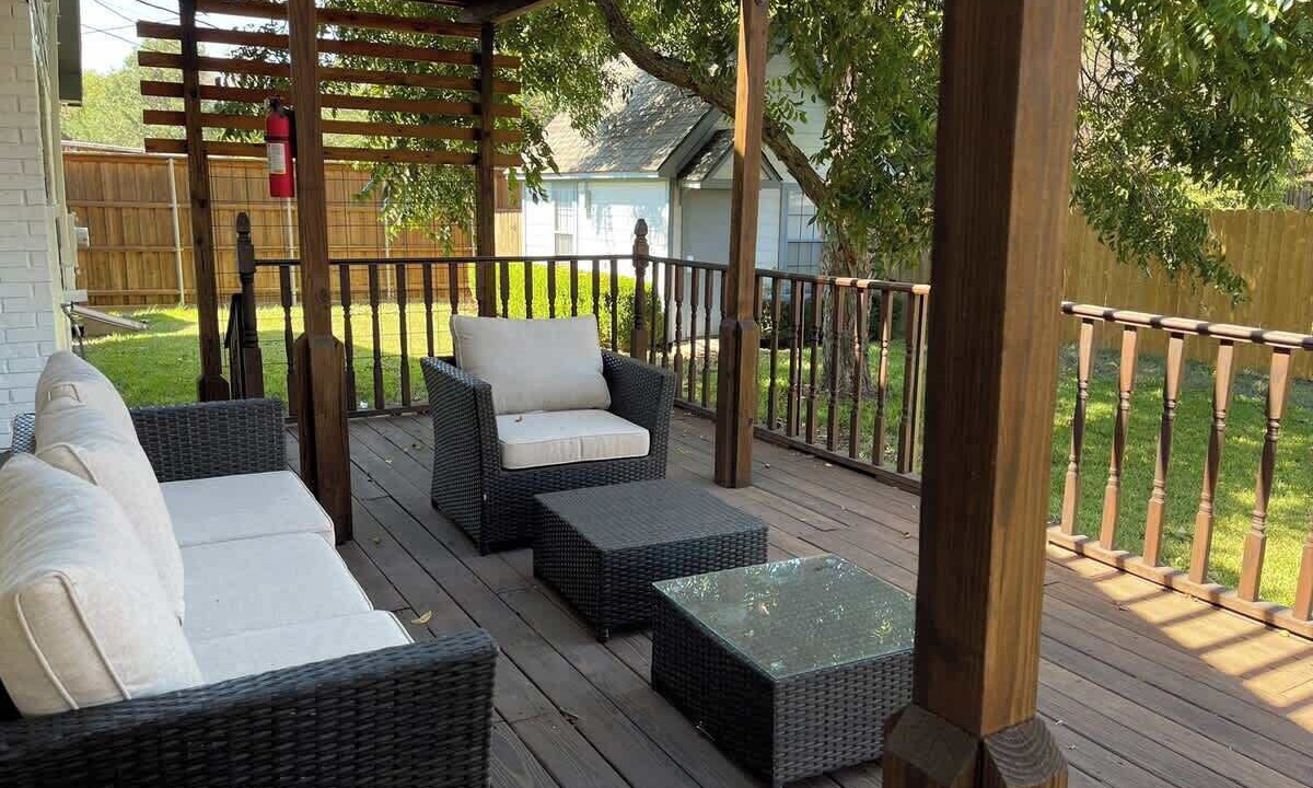 Photo of Patio Balcony in Far North Dallas