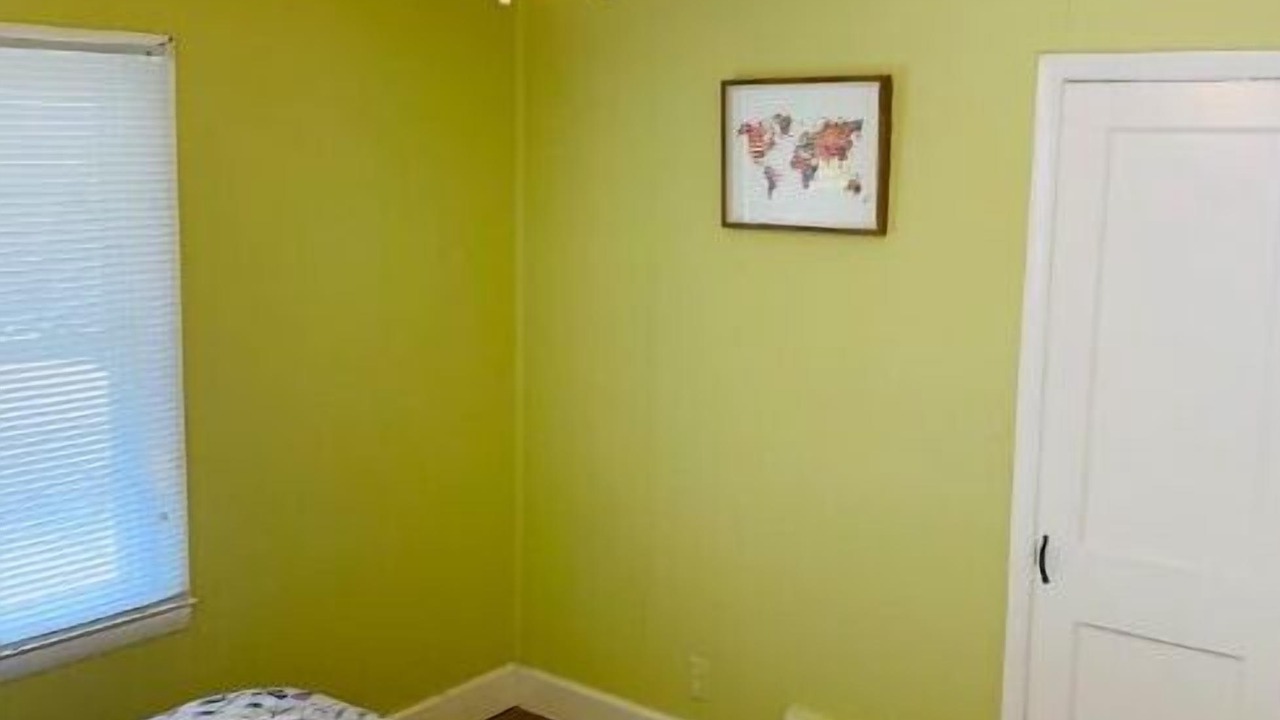 Photo of Bedroom in Overland