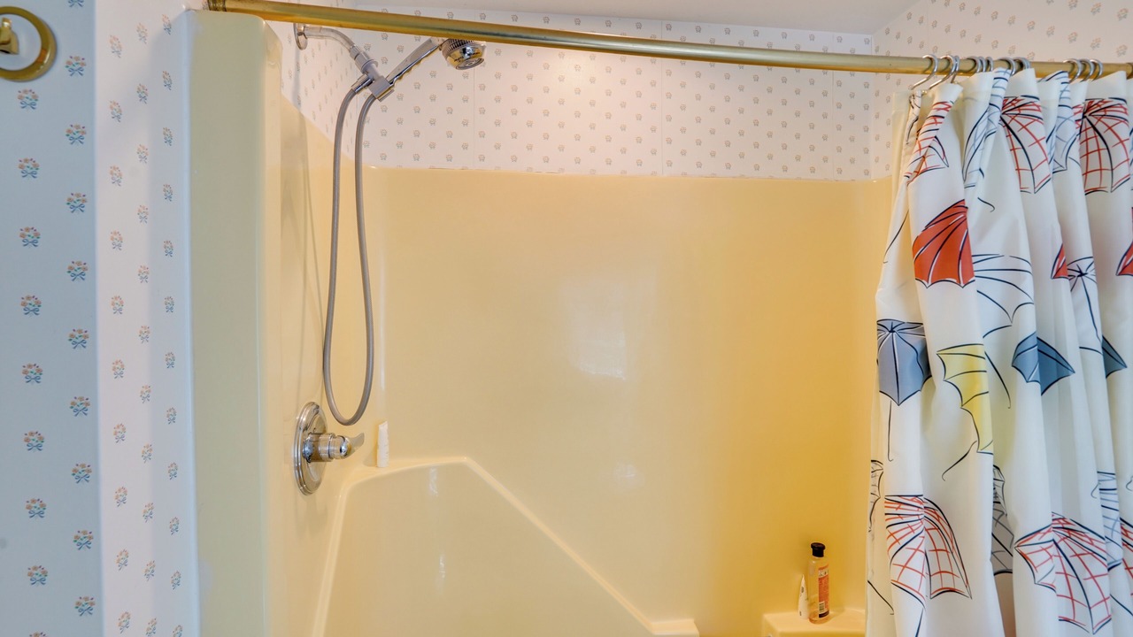 Photo of Bathroom in Hollowville