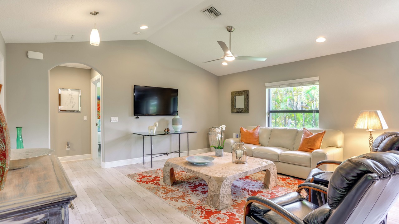 Photo of Bedroom in Jupiter Farms