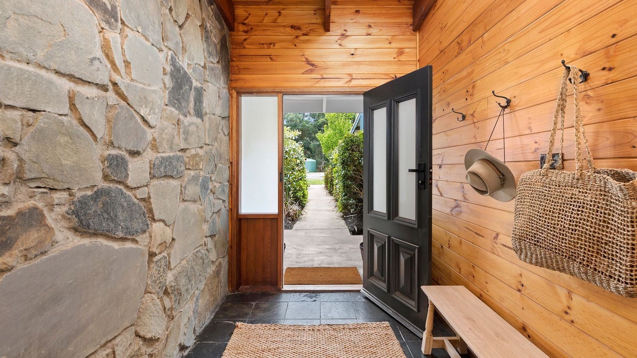 Photo of Others in Lorne