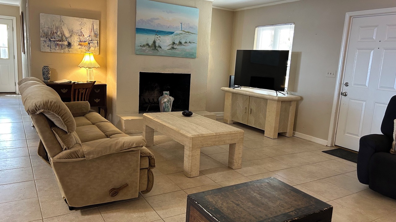 Photo of Livingroom in Panacea