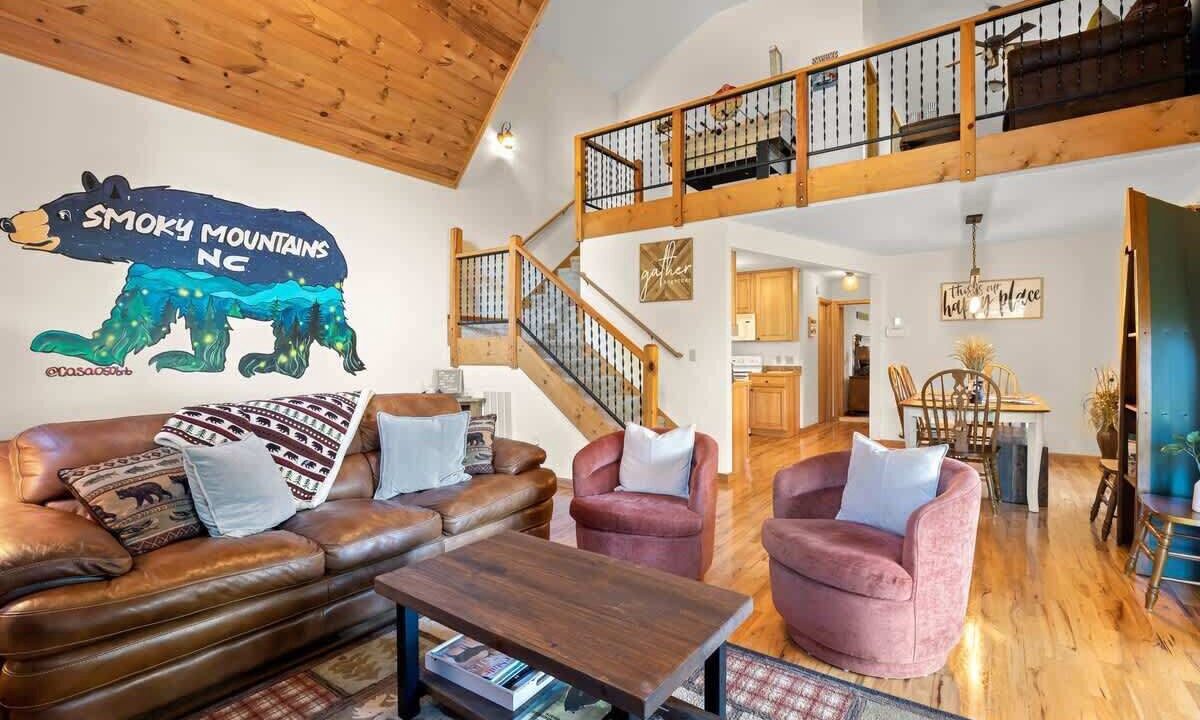 Photo of Livingroom in Waynesville