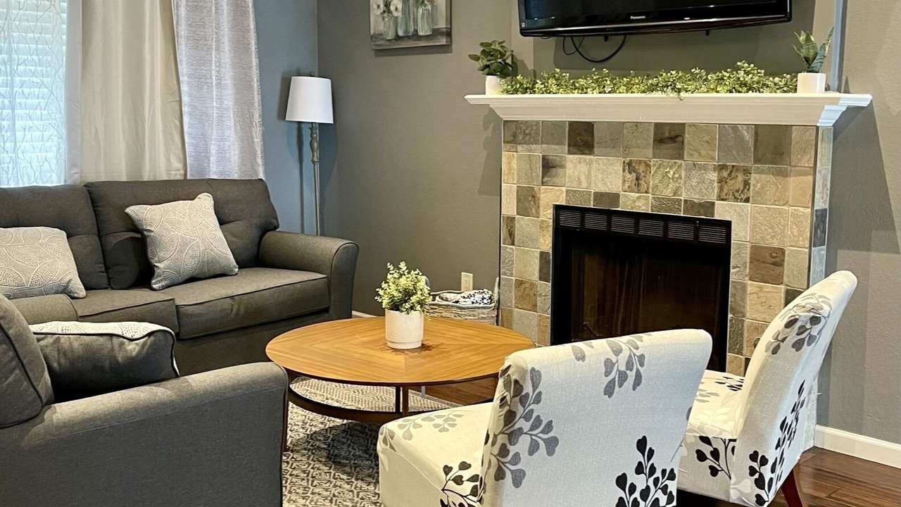 Photo of Livingroom in Lancaster