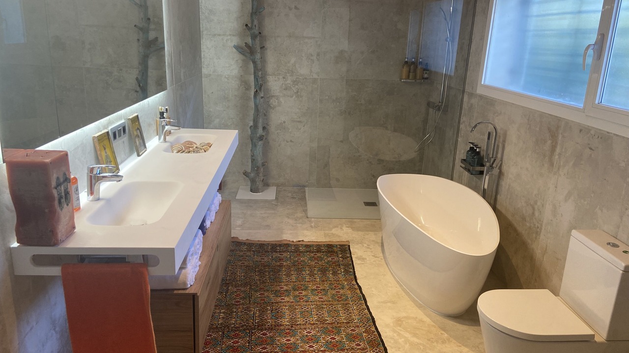 Photo of Bathroom in Calafat