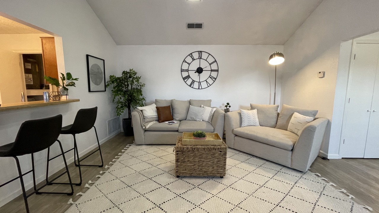 Photo of Livingroom in Carrollton
