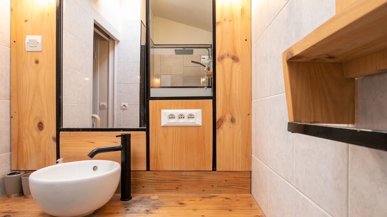 Photo of Bathroom in Saint-Fregant