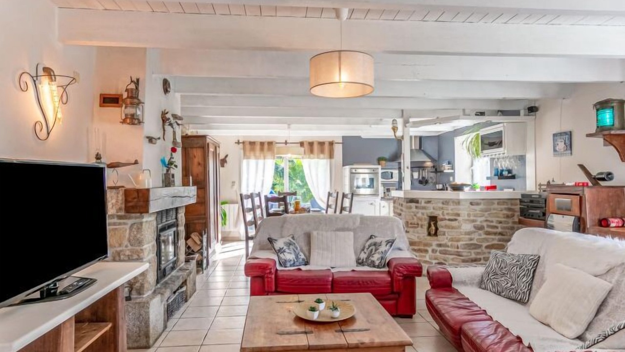 Photo of Livingroom in Saint-Fregant