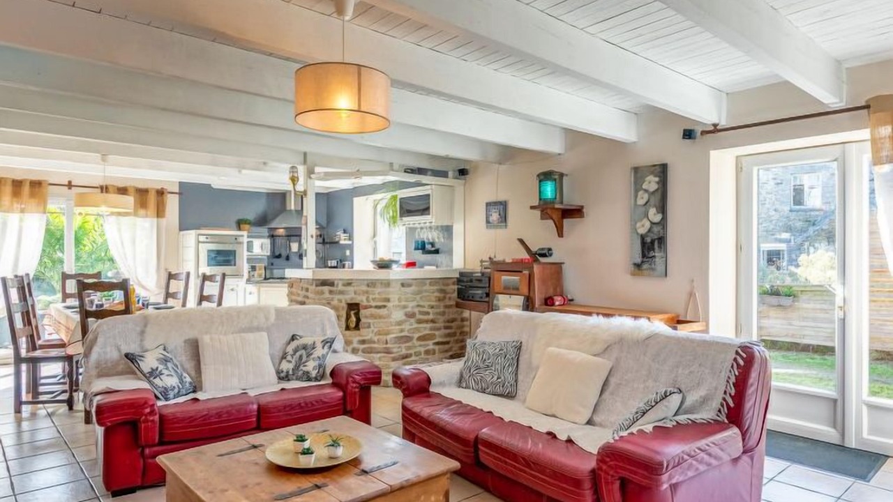 Photo of Livingroom in Saint-Fregant