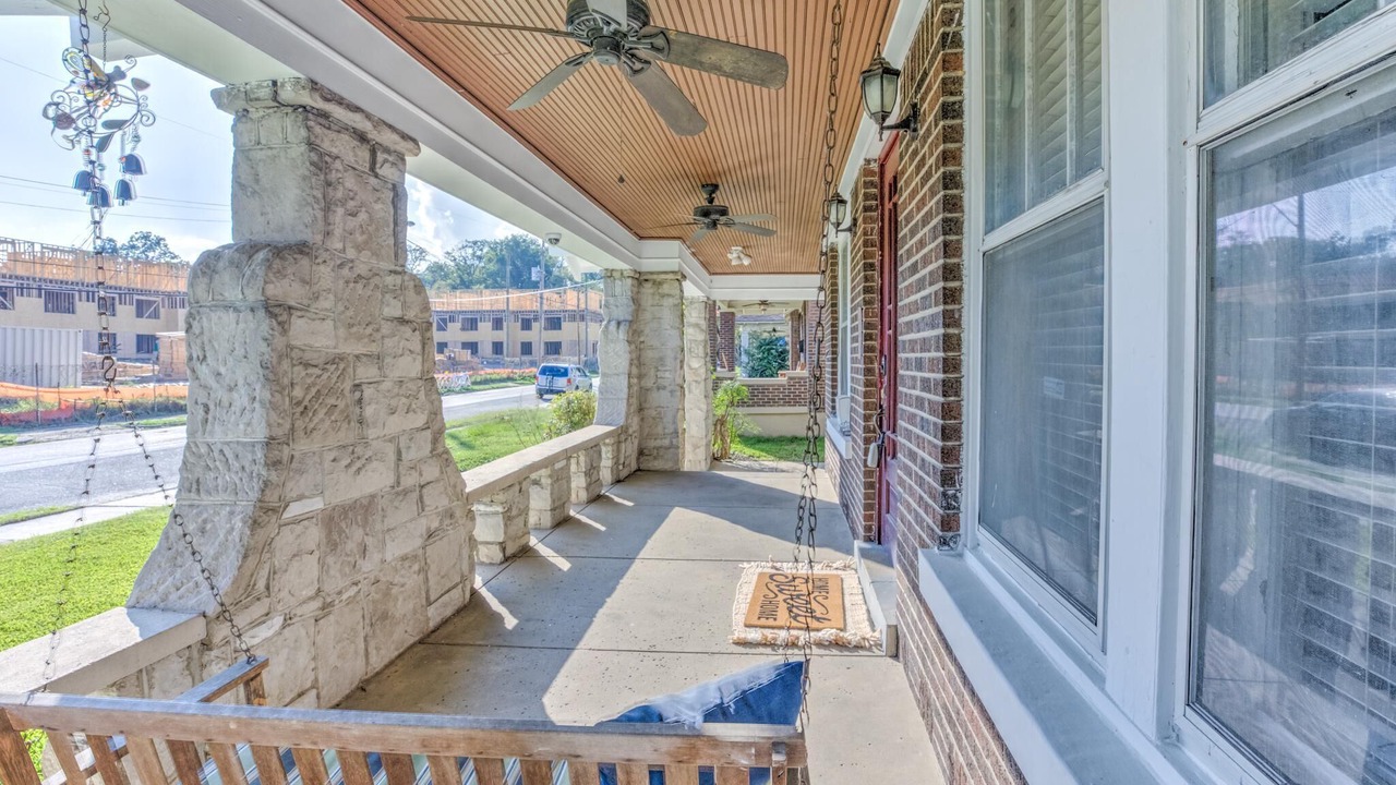 Photo of Patio Balcony in East Memphis