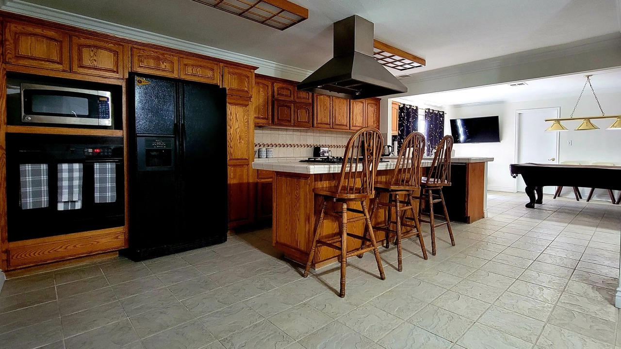 Photo of Kitchen in Newhall