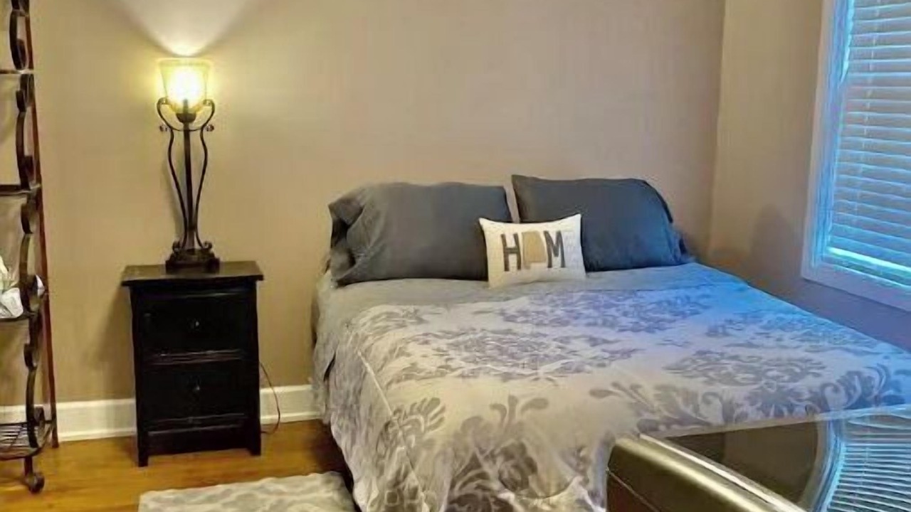 Photo of Bedroom in Tuscaloosa