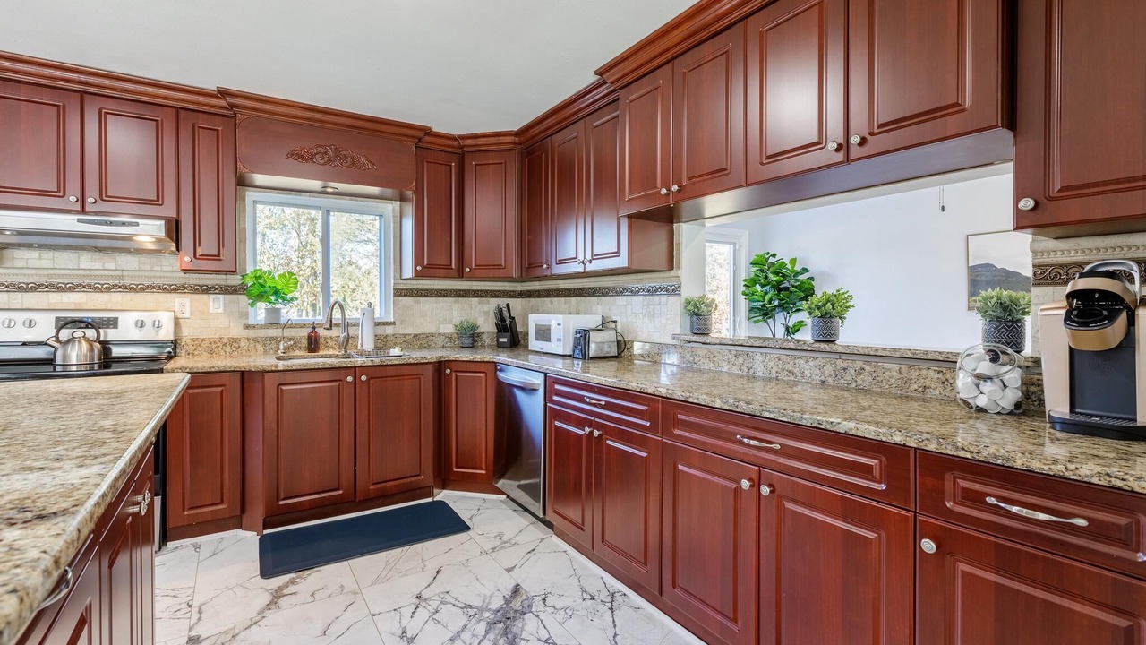 Photo of Kitchen in Commerce Township