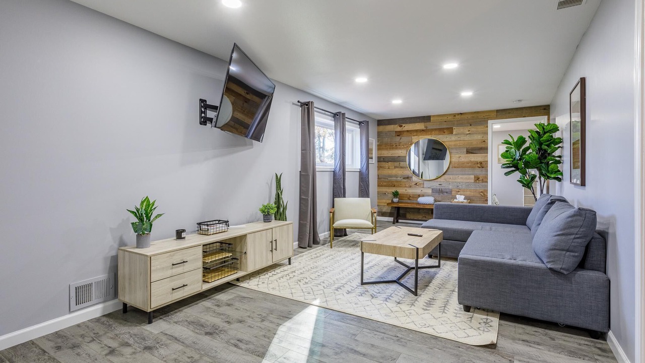 Photo of Livingroom in Commerce Township