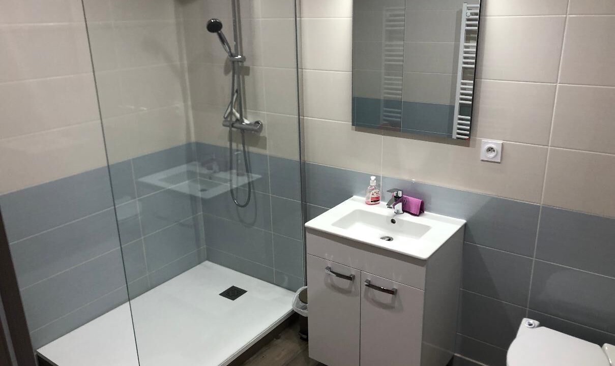Photo of Bathroom in Saint-Christoly-Medoc